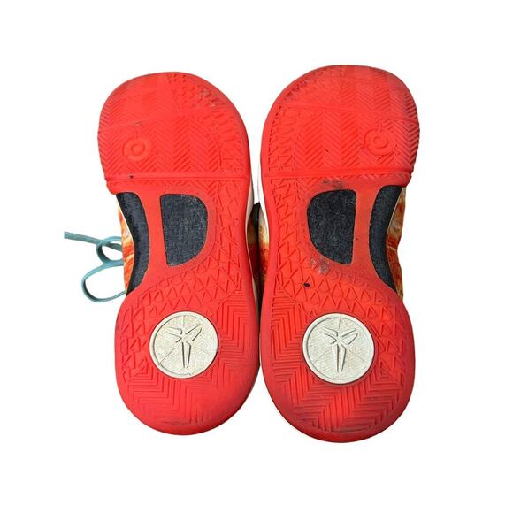 Nike Kobe 8 Area 72 All Star Sneakers Size 5 GS - Picture 8 of 9